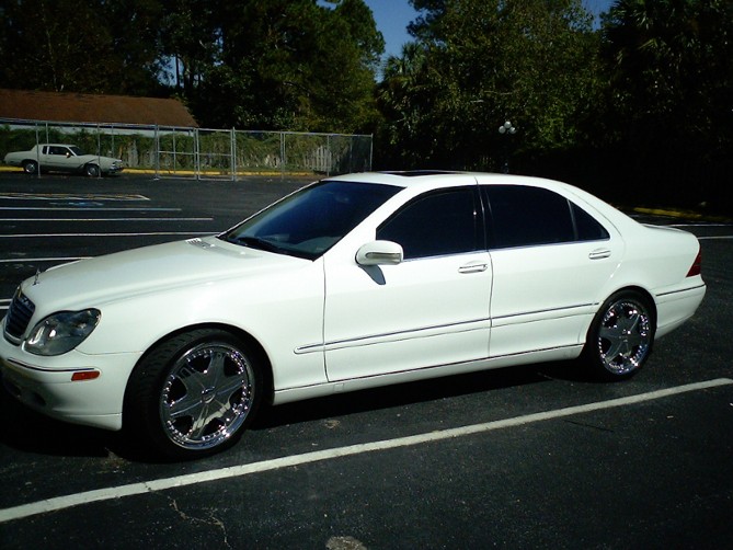 Image for 03 Mercedes Bens S20